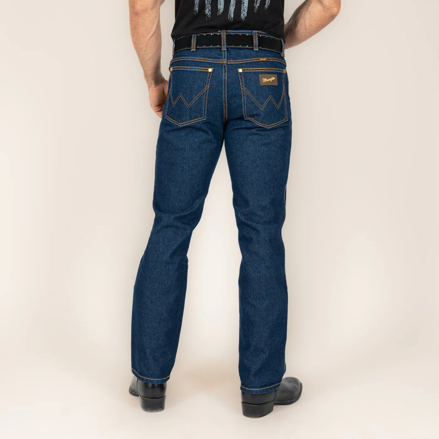 112346045| Wrangler Gold Edition