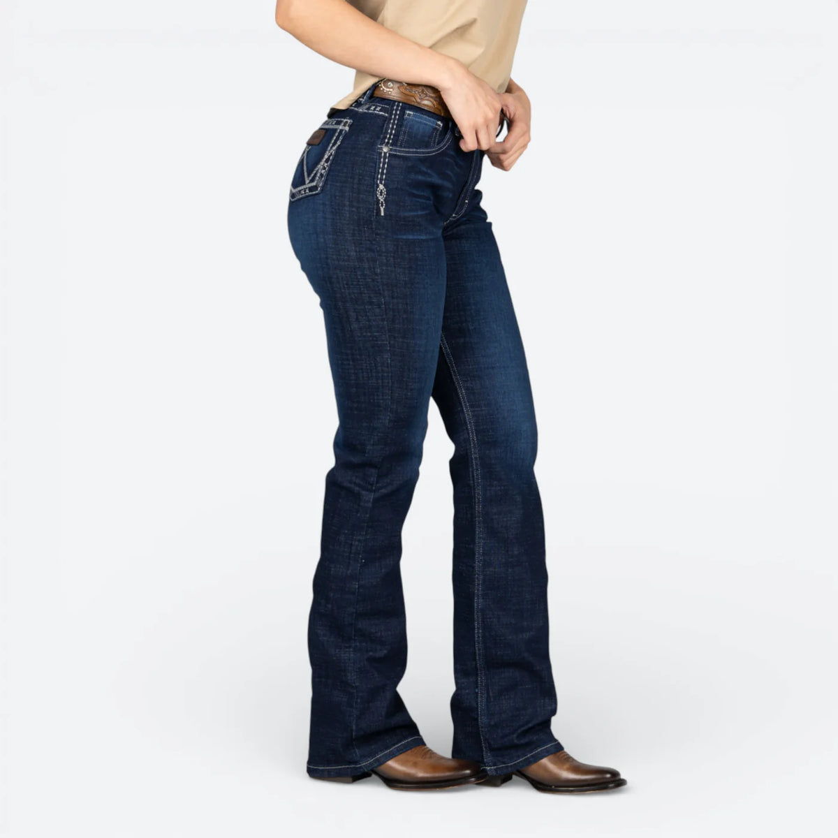 112381282|JEANS HIGH RISE CORTE BOTA
