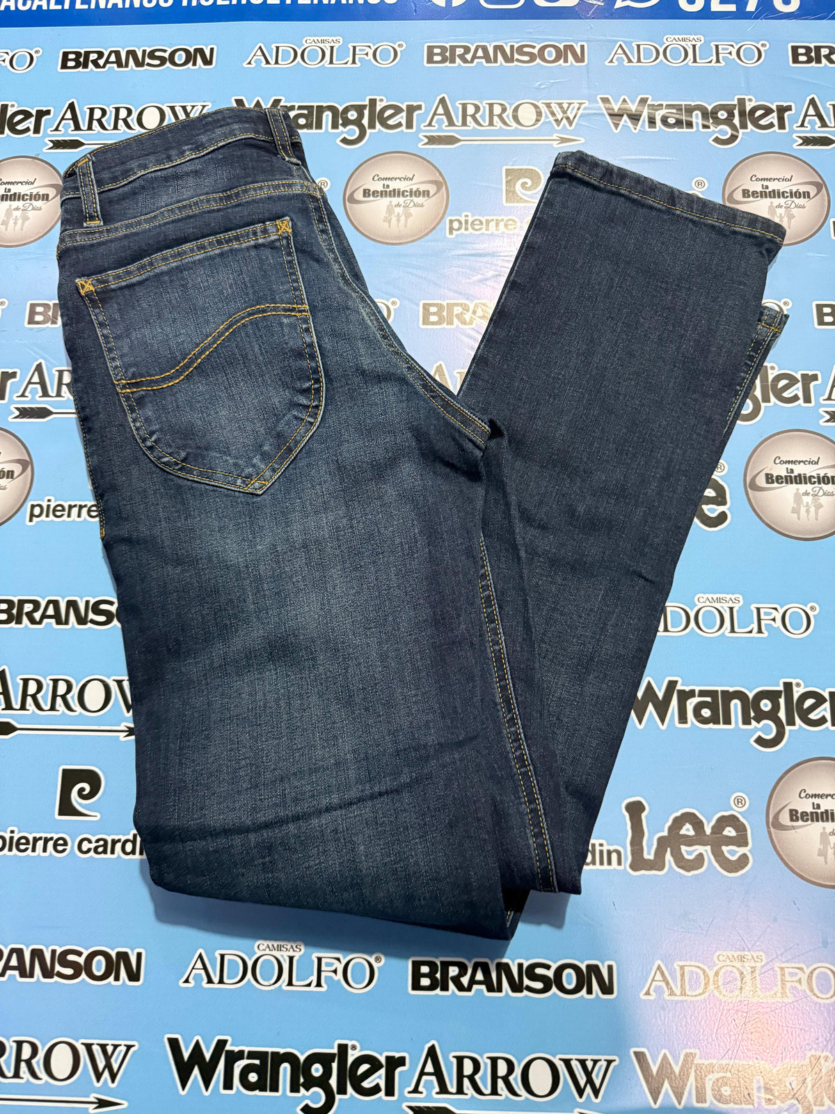 112381662| LEE REGULAR FIT STRAGHT LEG
