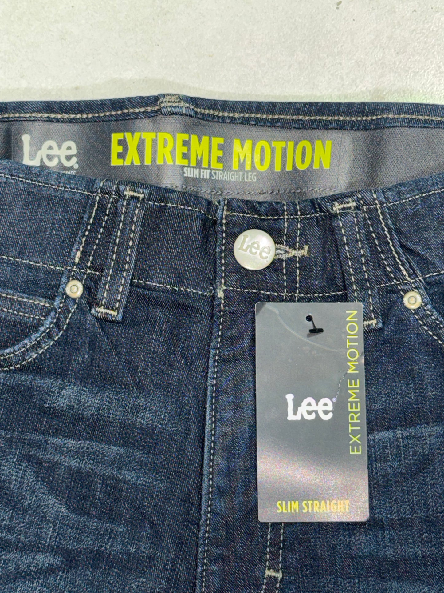 112391400| LEE SLIM FIT STRAIGHT LEG
