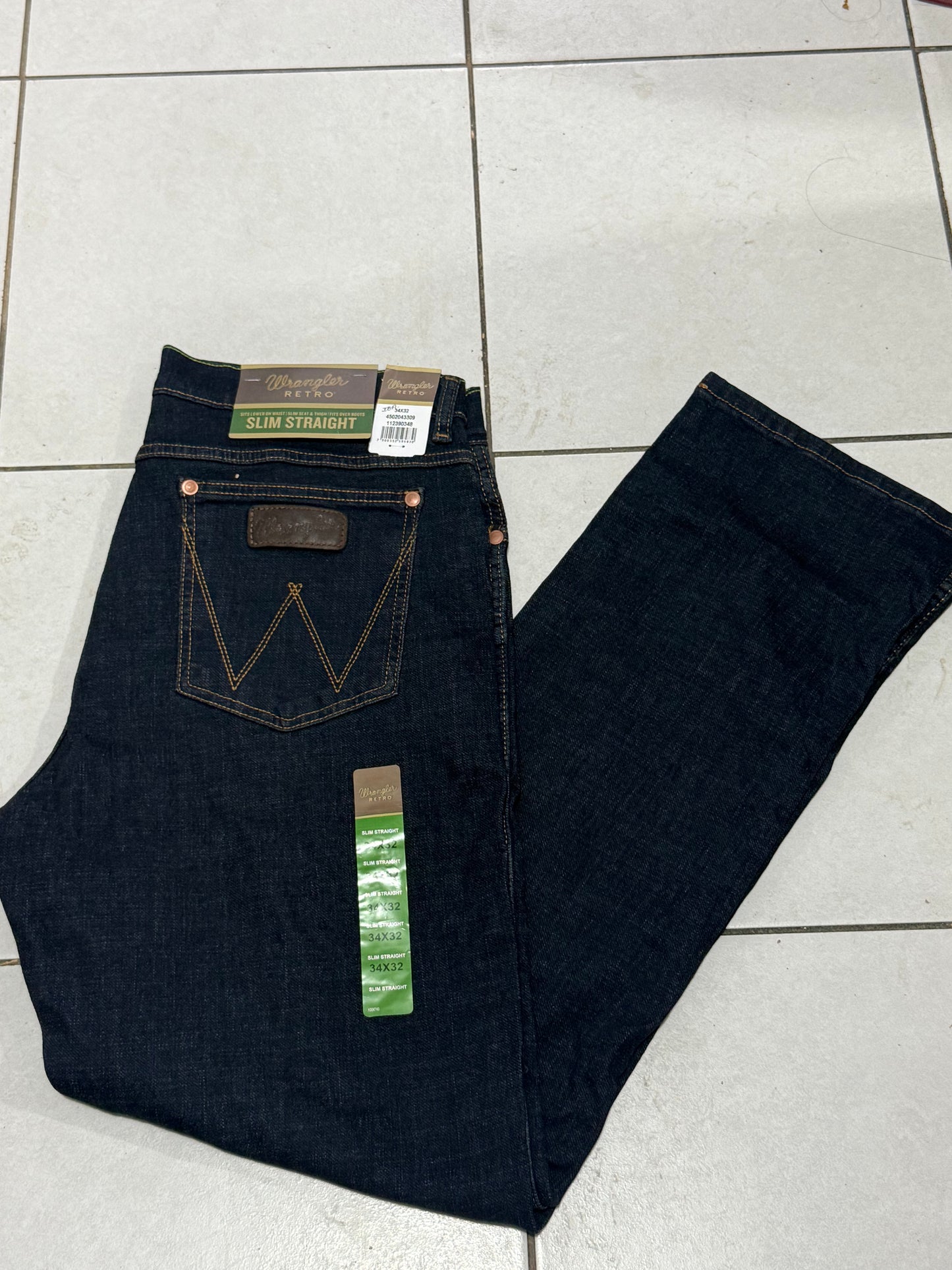 112390348| Wrangler Retro SS