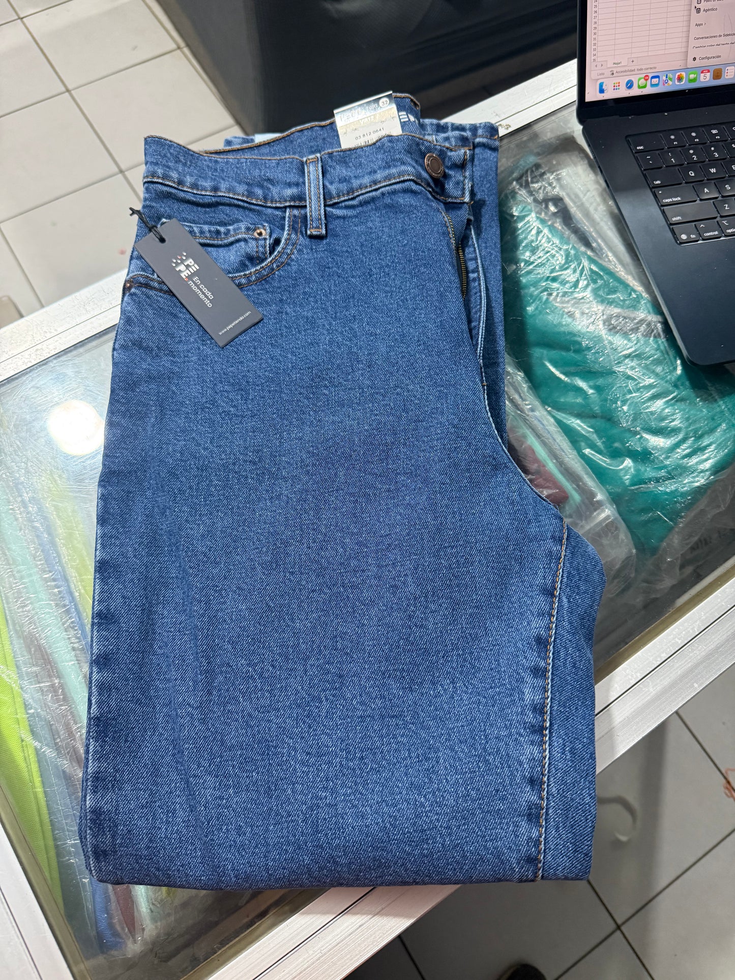 812-0641| Pepe 812 Recto