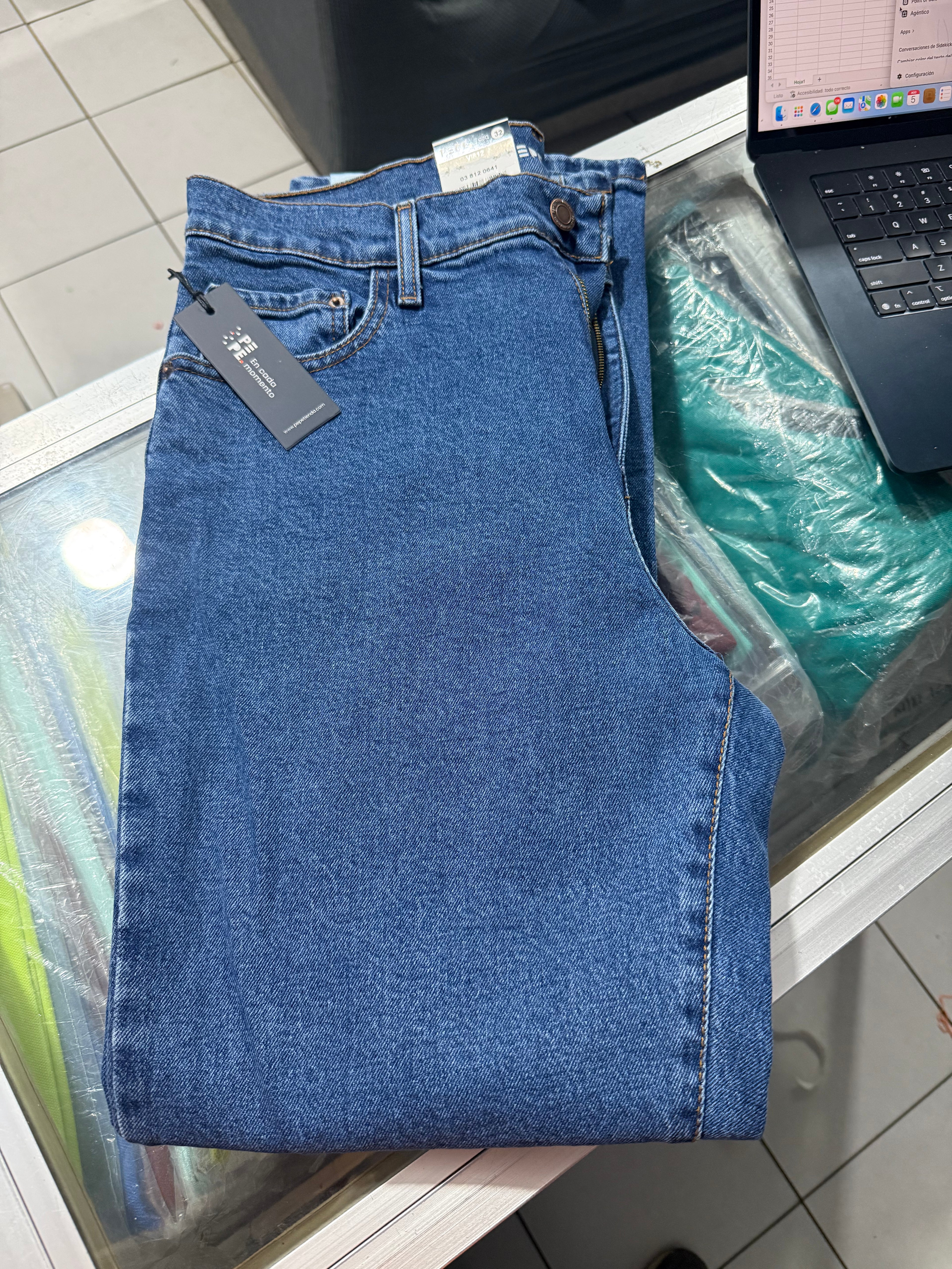 812-0641| Pepe 812 Recto
