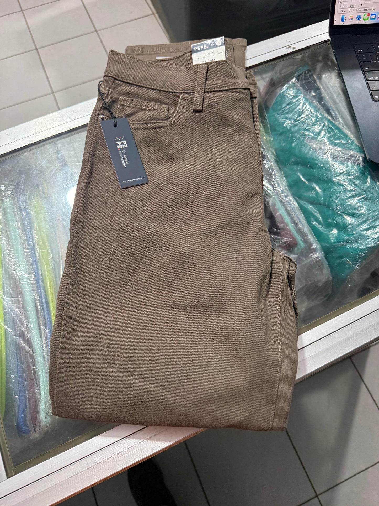 814-0131 | Pepe 814 Semi Ajustado