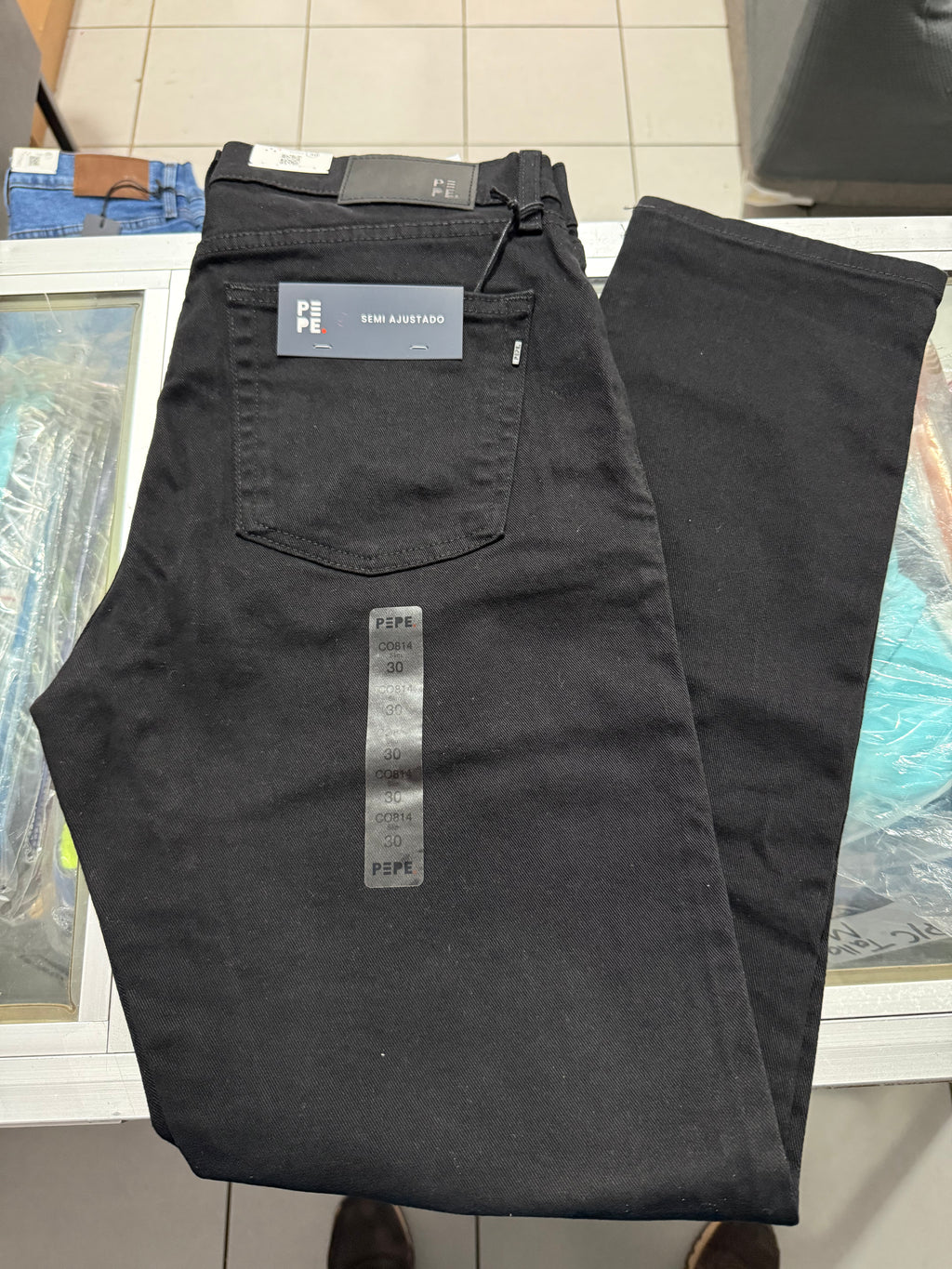814-Negro | Pepe 814 Semi Ajustado