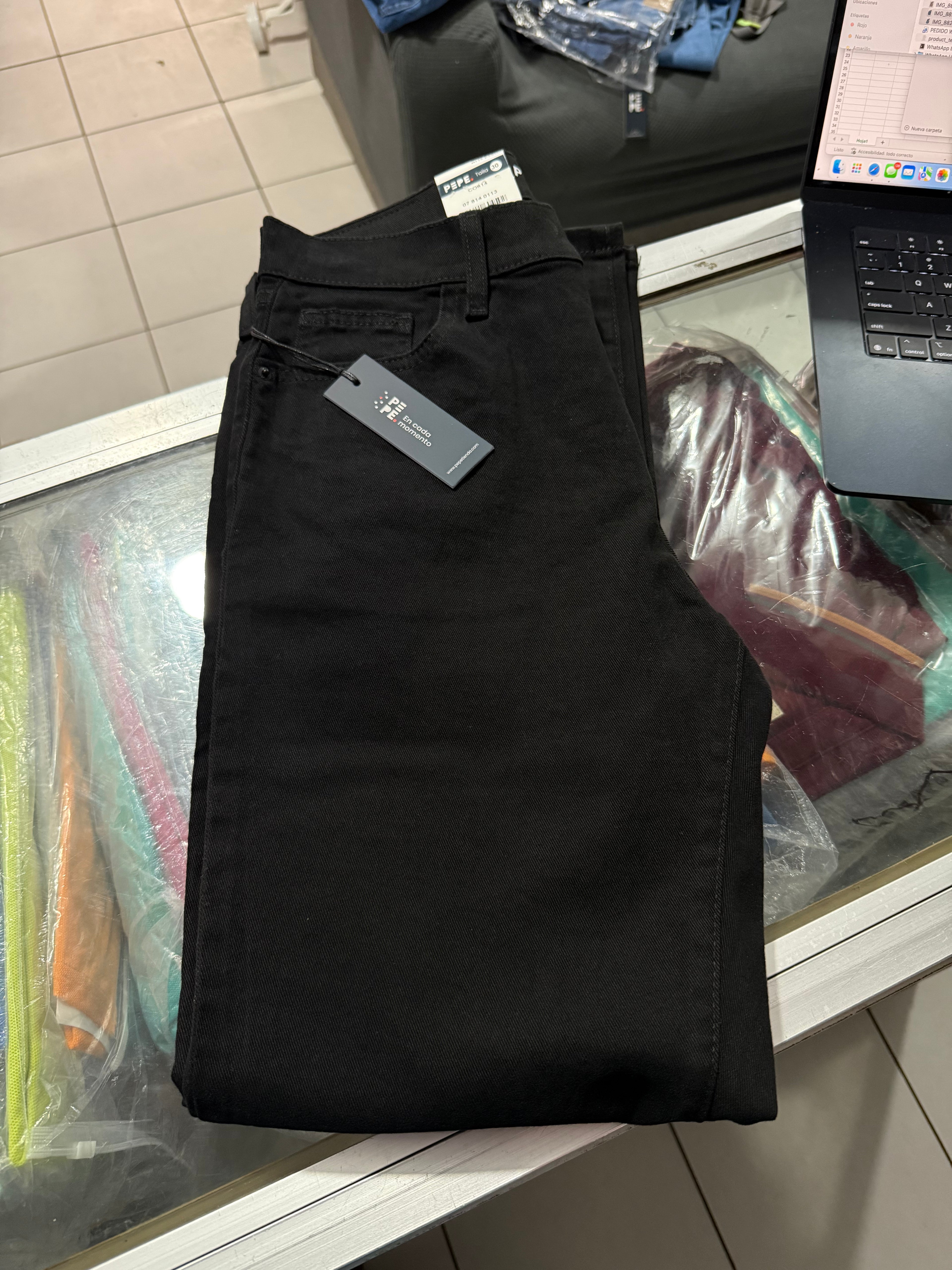 814-Negro | Pepe 814 Semi Ajustado