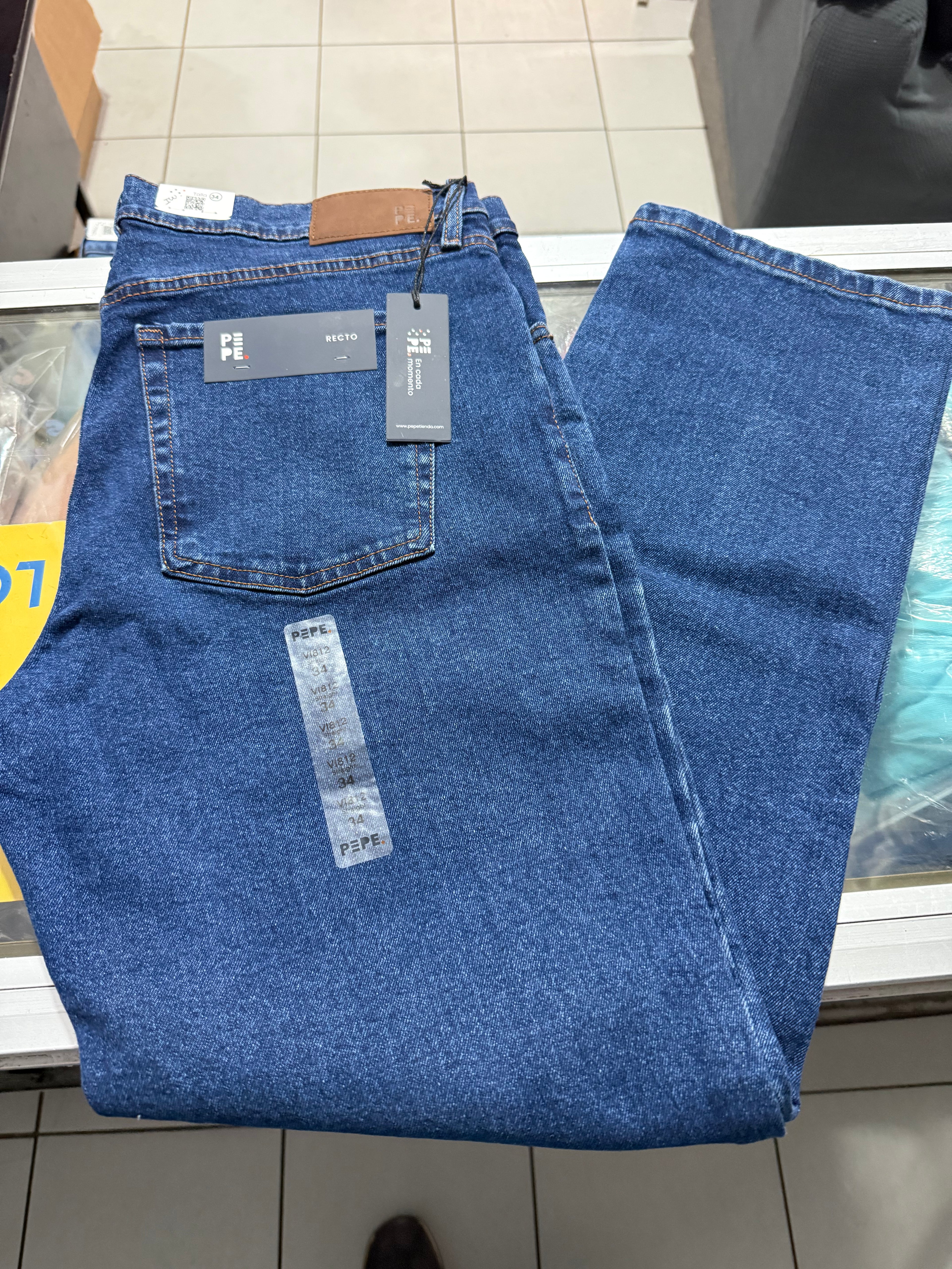 812-0636| Pepe 812 Recto